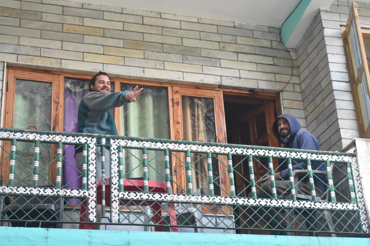 Hotel Deep Forest Kasol Kültér fotó